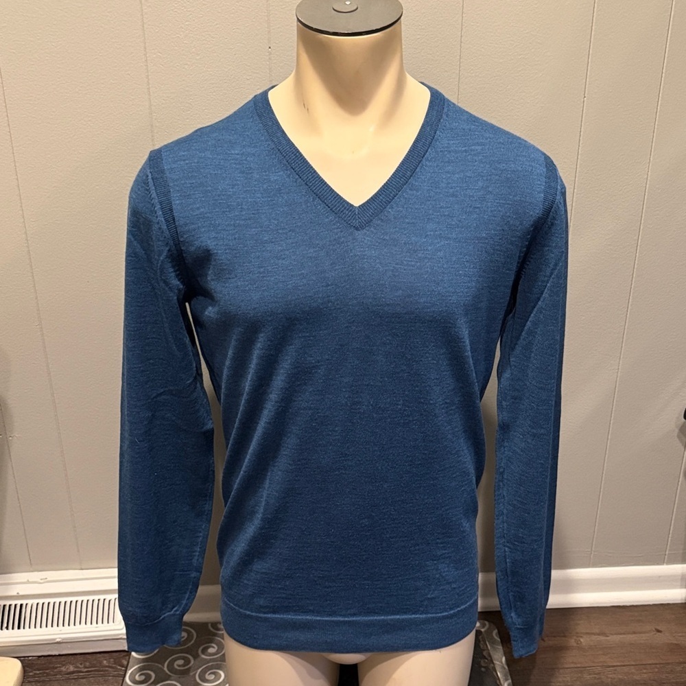 Boss Hugo Boss Men's Medium Wool Deep Blue V-Neck Sweater